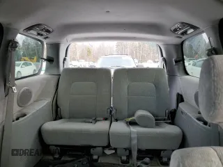 2005 Kia Sedona LX with VIN KNDUP131656722701, listed as a Copart auction lot 41604655 with 160,793 mi miles and Salvage Title. Bid and sale history available at carsss.com. Image 10.