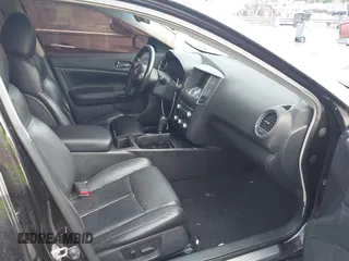 2013 Nissan Maxima S с VIN 1N4AA5AP8DC825224, выставлен на аукционе IAAI как лот 42507619 с пробегом 222 541 миль миль и . История ставок и продаж доступна на DreamBid. Изображение 5.