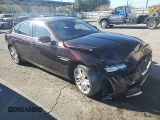 2017 Jaguar XF 35t Prestige with VIN SAJBE4BV3HCY45138, listed as a Copart auction lot 82504763 with 58,693 mi miles. Bid and sale history available at carsss.com. Image 4.