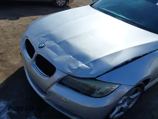 2010 BMW 3 Series 328i with VIN WBAPH7G58ANM48263, listed as a IAAI auction lot 41895524 with 99,771 mi miles and . Bid and sale history available at carsss.com. Image 6.