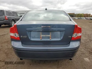2005 Volvo S40 with VIN YV1MS682852089228, listed as a Copart auction lot 79582464 with 107,503 mi miles and Salvage Title. Bid and sale history available at carsss.com. Image 6.
