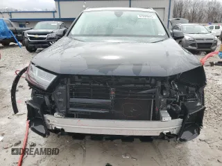2018 Audi Q7 Premium Plus with VIN WA1LAAF79JD016464, listed as a Copart auction lot 47209845 with 82,447 mi miles and Clean Title. Bid and sale history available at carsss.com. Image 5.