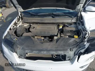 2020 Jeep Cherokee Limited с VIN 1C4PJLDB5LD535248, выставлен на аукционе IAAI как лот 42046656 с пробегом 105 319 миль миль и . История ставок и продаж доступна на DreamBid. Изображение 10.