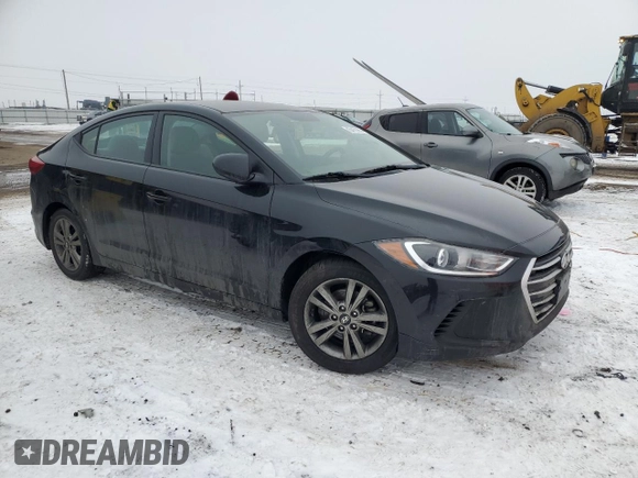 2017 Hyundai Elantra SE z VIN 5NPD84LFXHH172844, wystawiony jako Copart lot #45418985 z przebiegiem 96 169 mil mil oraz Szkoda całkowita • Salvage title. Historia ofert i sprzedaży dostępna na DreamBid. Obrazek 4.