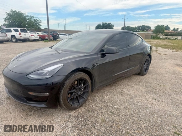 2021 Tesla Model 3 Standard Range Plus z VIN 5YJ3E1EA9MF919606, wystawiony jako Copart lot #60377285 z przebiegiem 39 713 mil mil oraz Szkoda całkowita • Salvage title. Historia ofert i sprzedaży dostępna na DreamBid. Obrazek 2.