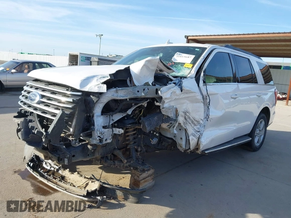 2018 Ford Expedition XLT with VIN 1FMJU1HT5JEA18863, listed as a IAAI auction lot 41815687 with 96,544 mi miles. Bid and sale history available at carsss.com. Image 6.