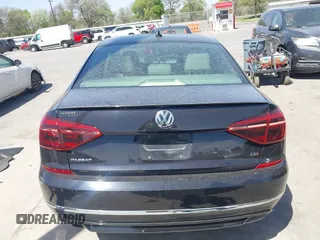 2018 Volkswagen Passat 2.0T S with VIN 1VWAA7A31JC015784, listed as a IAAI auction lot 41829586 with 72,437 mi miles. Bid and sale history available at carsss.com. Image 17.
