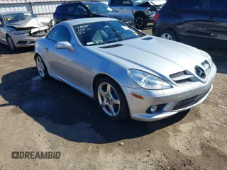 2005 Mercedes-Benz SLK-Class with VIN WDBWK56FX5F052512, listed as a IAAI auction lot 41685458 with 46,186 mi miles. Bid and sale history available at carsss.com. Image 1.