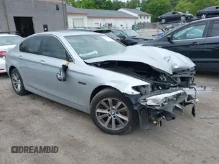 2014 BMW 5 Series 528i xDrive z VIN WBA5A7C54ED619149, wystawiony jako IAAI lot #42337529 z przebiegiem Nie podano mil oraz . Historia ofert i sprzedaży dostępna na DreamBid. Obrazek 1.