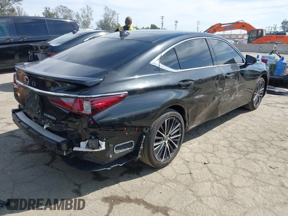 2022 Lexus ES 300h with VIN 58ADA1C18NU025337, listed as a IAAI auction lot 41755196 with 118,413 mi miles and . Bid and sale history available at DreamBid. Image 4.