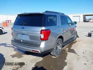 2024 Ford Expedition XLT with VIN 1FMJU1H81REA58591, listed as a IAAI auction lot 41387275 with 3,173 mi miles. Bid and sale history available at carsss.com. Image 4.