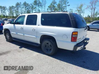 2003 Chevrolet Suburban LS with VIN 3GNEC16Z13G111561, listed as a IAAI auction lot 41768017 with 1 mi miles. Bid and sale history available at carsss.com. Image 3.