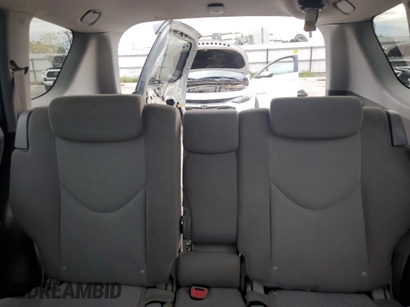 2006 Toyota RAV4 Limited with VIN JTMZD31V665026637, listed as a Copart auction lot 48957785 with 183,248 mi miles and Salvage title. Bid and sale history available at DreamBid. Image 10.