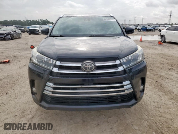 2017 Toyota Highlander Limited with VIN 5TDDZRFH5HS458974, listed as a Copart auction lot 64512955 with 213,743 mi miles and Clean title. Bid and sale history available at DreamBid. Image 5.
