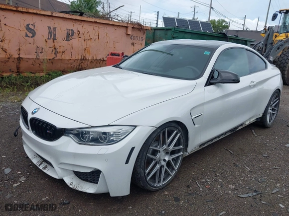 2015 BMW M4 with VIN WBS3R9C59FK330059, listed as a IAAI auction lot 40015188 with 85,510 mi miles. Bid and sale history available at carsss.com. Image 18.