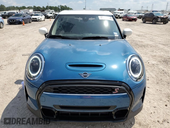 2023 MINI Hardtop 4 Door Cooper S with VIN WMW53DK07P2T87451, listed as a Copart auction lot 71447054 with 2,825 mi miles and Salvage title. Bid and sale history available at DreamBid. Image 5.