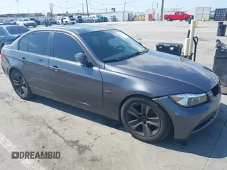 2007 BMW 3 Series 328i with VIN WBAVC53587FZ76498, listed as a IAAI auction lot 42110897 with 178,823 mi miles and . Bid and sale history available at carsss.com. Image 1.