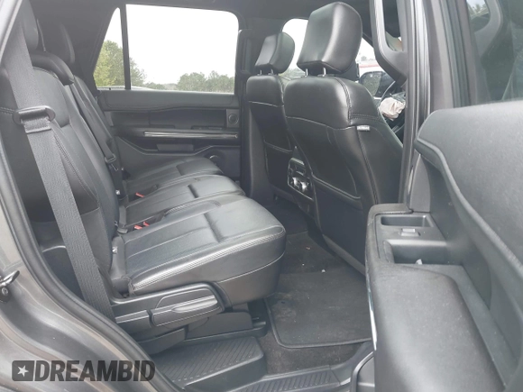 2018 Ford Expedition XLT z VIN 1FMJU1JTXJEA48029, wystawiony jako IAAI lot #41786096 z przebiegiem Nie podano mil oraz . Historia ofert i sprzedaży dostępna na DreamBid. Obrazek 8.