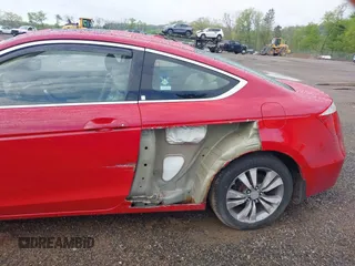 2008 Honda Accord EX-L z VIN 1HGCS12878A017952, wystawiony jako IAAI lot #42152647 z przebiegiem 158 811 mil mil oraz . Historia ofert i sprzedaży dostępna na DreamBid. Obrazek 6.