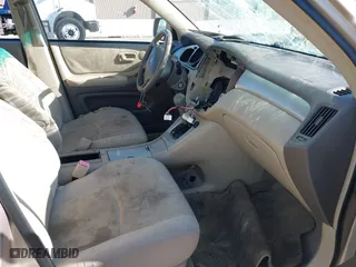 2006 Toyota Highlander with VIN JTEGP21A960096342, listed as a IAAI auction lot 41286059 with 185,746 mi miles. Bid and sale history available at carsss.com. Image 5.