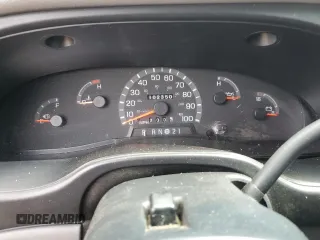 2000 Ford Econoline Passenger XL with VIN 1FBSS31L5YHA98957, listed as a Copart auction lot 56466624 with 102,350 mi miles and Salvage Title. Bid and sale history available at DreamBid. Image 9.