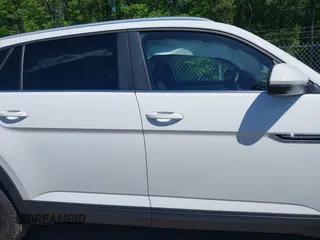 2023 Volkswagen Atlas SE с VIN 1V2KC2CA2PC220778, выставлен на аукционе IAAI как лот 42136136 с пробегом 30 370 миль миль и . История ставок и продаж доступна на DreamBid. Изображение 13.