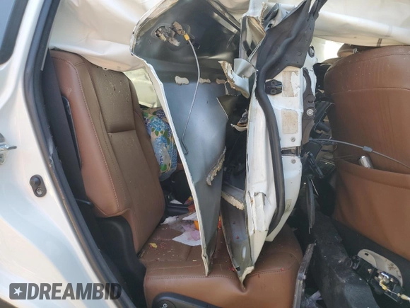 2018 Toyota Highlander Limited z VIN 5TDDZRFH1JS860268, wystawiony jako Copart lot #59696495 z przebiegiem Nie podano mil oraz Szkoda całkowita • Salvage title. Historia ofert i sprzedaży dostępna na DreamBid. Obrazek 11.