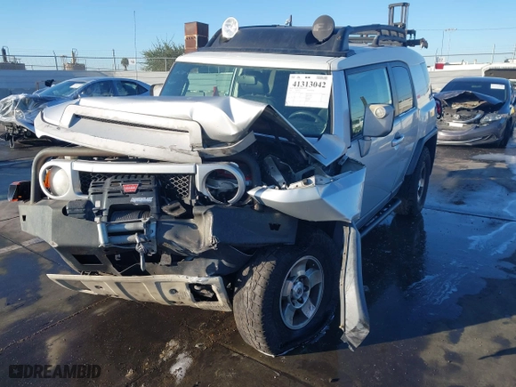 2008 Toyota FJ Cruiser with VIN JTEBU11F58K021296, listed as a IAAI auction lot 41313042 with 218,356 mi miles. Bid and sale history available at carsss.com. Image 17.