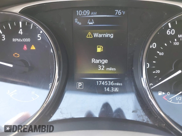 2015 Nissan Rogue SL with VIN 5N1AT2MV5FC927592, listed as a IAAI auction lot 42132041 with 174,536 mi miles and . Bid and sale history available at carsss.com. Image 15.
