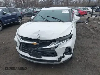 2019 Chevrolet Blazer z VIN 3GNKBBRA9KS683863, wystawiony jako IAAI lot #41716193 z przebiegiem 98 137 mil mil oraz . Historia ofert i sprzedaży dostępna na DreamBid. Obrazek 6.