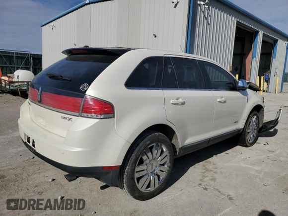 2008 Lincoln MKX with VIN 2LMDU68C38BJ34390, listed as a Copart auction lot 42412075 with 136,576 mi miles and Salvage Title. Bid and sale history available at DreamBid. Image 3.