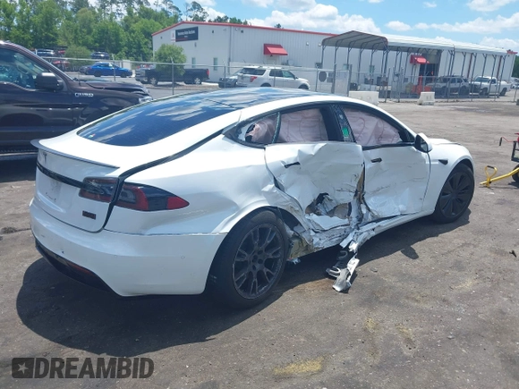 2021 Tesla Model S Plaid с VIN 5YJSA1E62MF438406, выставлен на аукционе IAAI как лот 42246901 с пробегом Не указан миль и . История ставок и продаж доступна на DreamBid. Изображение 4.