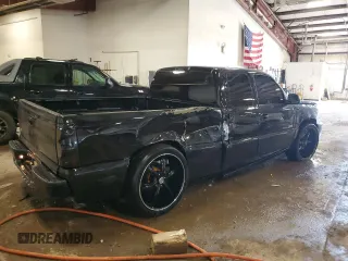 2003 Chevrolet Silverado SS z VIN 2GCEK19N631405423, wystawiony jako Copart lot #56206355 z przebiegiem 171 455 mil mil oraz Tytuł czysty. Historia ofert i sprzedaży dostępna na DreamBid. Obrazek 3.