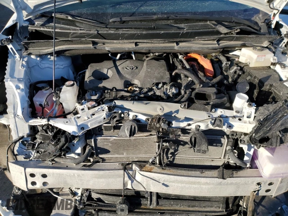 2024 Toyota Sienna LE with VIN 5TDGSKFC4RS112719, listed as a Copart auction lot 41977365 with 0 mi miles and Salvage Title. Bid and sale history available at carsss.com. Image 12.