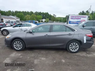 2015 Toyota Camry XLE z VIN 4T1BF1FKXFU003359, wystawiony jako IAAI lot #42309837 z przebiegiem 229 701 mil mil oraz . Historia ofert i sprzedaży dostępna na DreamBid. Obrazek 14.