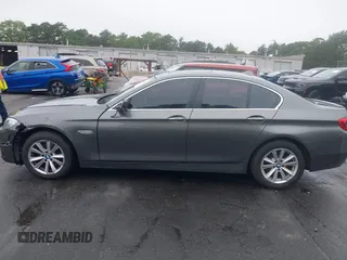 2014 BMW 5 Series 528i xDrive z VIN WBA5A7C53ED614914, wystawiony jako IAAI lot #42509306 z przebiegiem 137 903 mil mil oraz . Historia ofert i sprzedaży dostępna na DreamBid. Obrazek 14.
