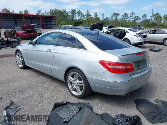 2013 Mercedes-Benz E 350 with VIN WDDKJ5KB3DF199684, listed as a IAAI auction lot 42160900 with 134,811 mi miles and . Bid and sale history available at DreamBid. Image 3.