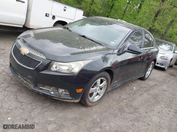 2011 Chevrolet Cruze LT w/2LT with VIN 1G1PG5S99B7246731, listed as a IAAI auction lot 42045728 with 124,000 mi miles. Bid and sale history available at carsss.com. Image 2.