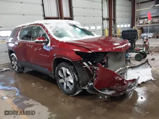 2018 Chevrolet Traverse LT Leather with VIN 1GNERHKW3JJ252422, listed as a IAAI auction lot 41363418 with 129,334 mi miles. Bid and sale history available at carsss.com. Image 1.