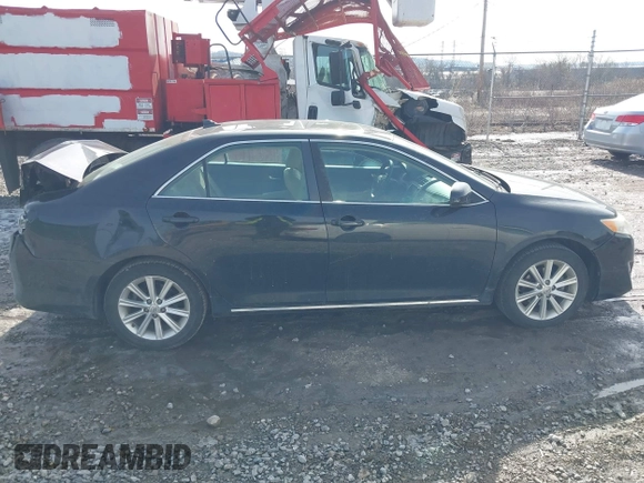 2014 Toyota Camry SE with VIN 4T1BK1FK3EU537670, listed as a IAAI auction lot 41649097 with 64,636 mi miles. Bid and sale history available at carsss.com. Image 13.