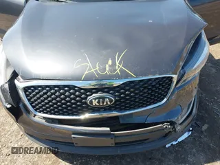 2017 Kia Sorento LX with VIN 5XYPGDA33HG215811, listed as a IAAI auction lot 41911945 with 74,660 mi miles. Bid and sale history available at carsss.com. Image 10.