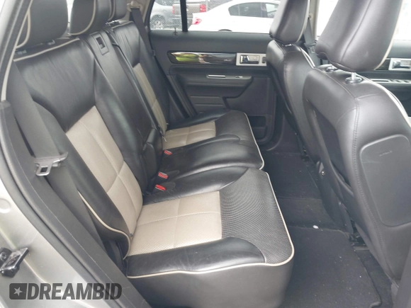 2008 Lincoln MKX with VIN 2LMDU88C98BJ16312, listed as a IAAI auction lot 42182361 with 173,114 mi miles and . Bid and sale history available at DreamBid. Image 8.