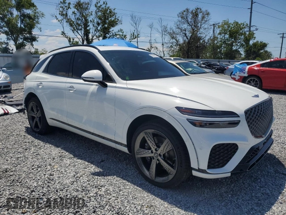 2025 Genesis GV70 Sport with VIN 5NMMCDTCXSH020362, listed as a Copart auction lot 52846135 with 7,124 mi miles and Non repairable. Bid and sale history available at DreamBid. Image 4.