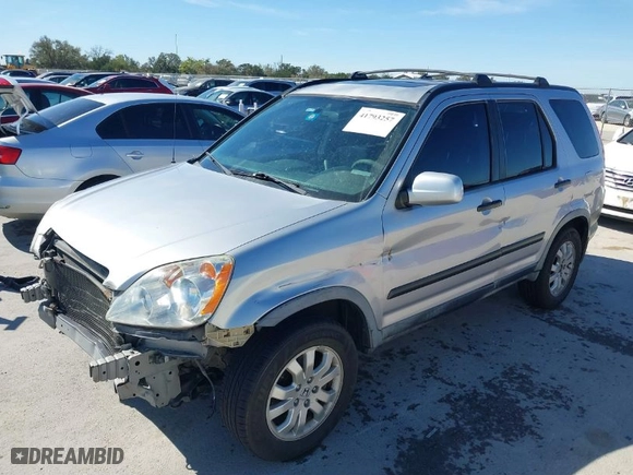 2005 Honda CR-V EX with VIN JHLRD78885C035912, listed as a IAAI auction lot 41793257 with 211,694 mi miles. Bid and sale history available at carsss.com. Image 2.