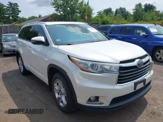 2016 Toyota Highlander Limited with VIN 5TDDKRFH0GS334968, listed as a IAAI auction lot 40088562 with 123,717 mi miles and . Bid and sale history available at DreamBid. Image 13.