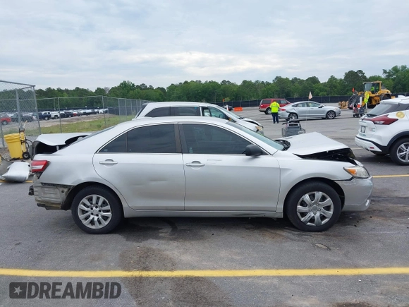 2011 Toyota Camry LE z VIN 4T1BF3EK1BU209614, wystawiony jako IAAI lot #42193388 z przebiegiem 197 732 mil mil oraz . Historia ofert i sprzedaży dostępna na DreamBid. Obrazek 13.