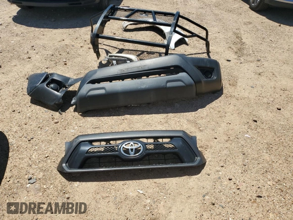 2015 Toyota Tacoma PreRunner with VIN 5TFTX4GN6FX041606, listed as a Copart auction lot 53887645 with 123,454 mi miles and Salvage title. Bid and sale history available at DreamBid. Image 12.