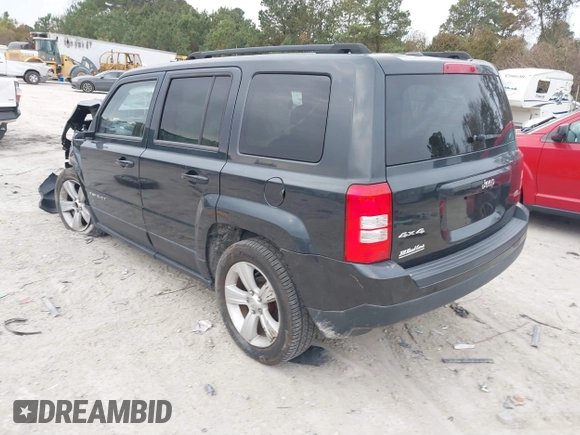 2014 Jeep Patriot Latitude with VIN 1C4NJRFB3ED551622, listed as a IAAI auction lot 40917179 with 109,856 mi miles. Bid and sale history available at carsss.com. Image 3.
