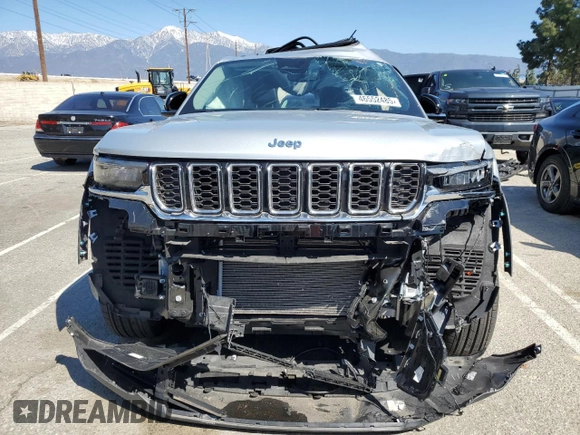 2022 Jeep Grand Cherokee with VIN 1C4RJYB62N8716136, listed as a Copart auction lot 46552485 with Not provided miles and Salvage title. Bid and sale history available at DreamBid. Image 5.
