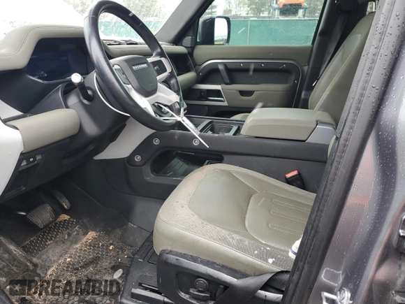 2020 Land Rover Defender SE z VIN SALEP7EU5L2023135, wystawiony jako Copart lot #53918005 z przebiegiem 73 427 mil mil oraz Szkoda całkowita • Salvage title. Historia ofert i sprzedaży dostępna na DreamBid. Obrazek 7.